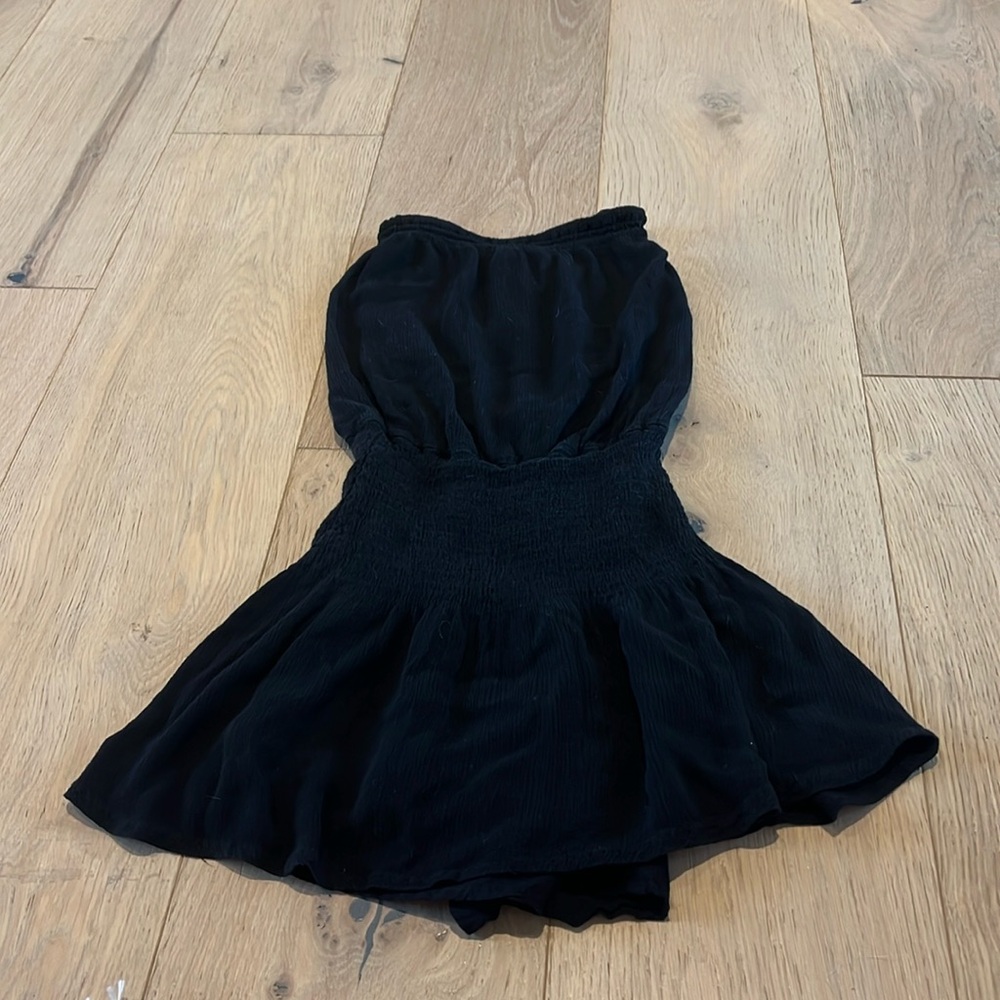 Black flowy strapless dress